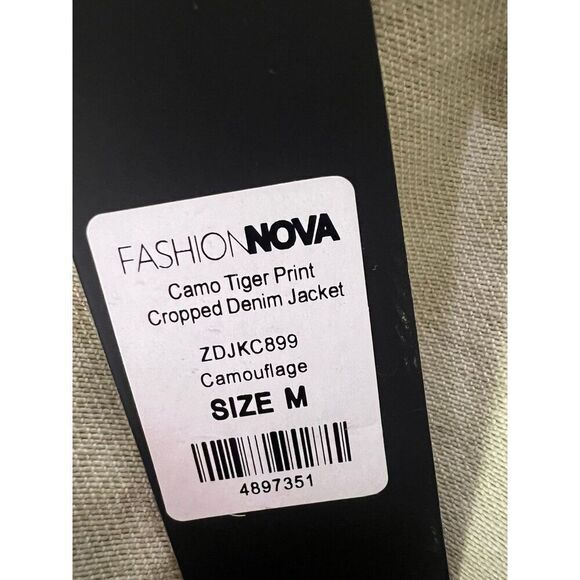 Fashion Nova camo tiger print cropped denim jacket medium edgy streetwear - Picture 3 of 6